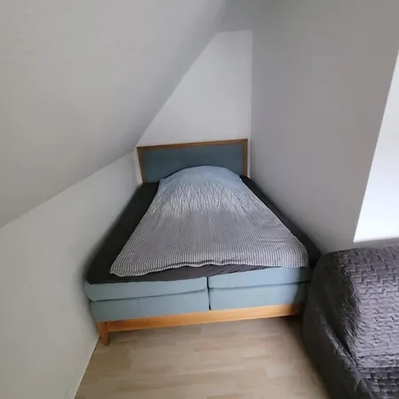 Messezimmer Am Thewissenweg * Düsseldorf
