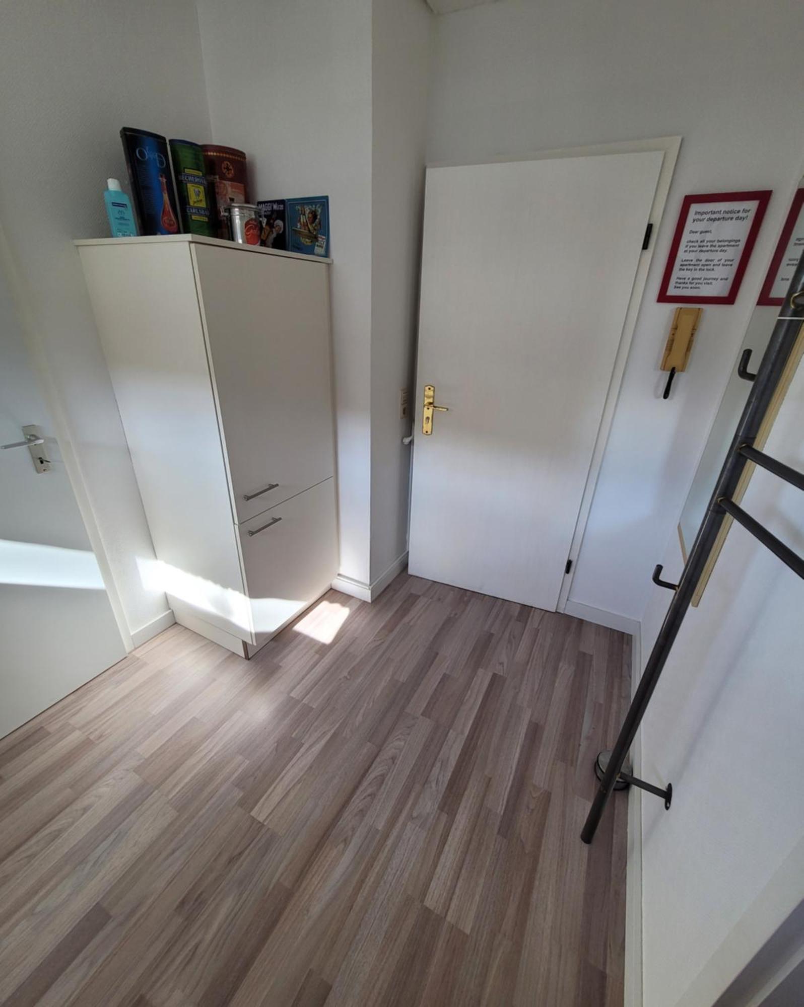 Appartement Messezimmer Am Thewissenweg *