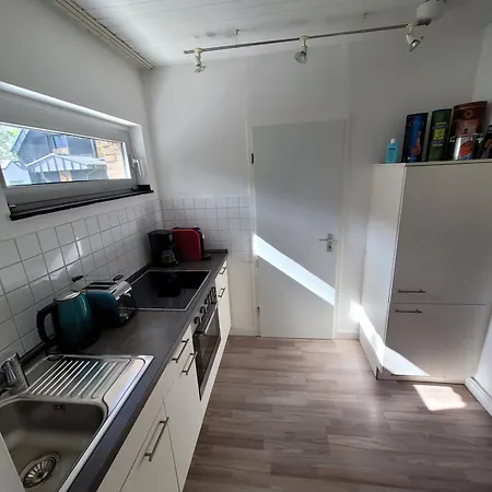 Apartment Messezimmer Am Thewissenweg Düsseldorf